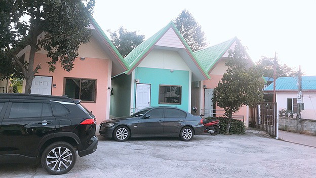 Condo — photo 1
