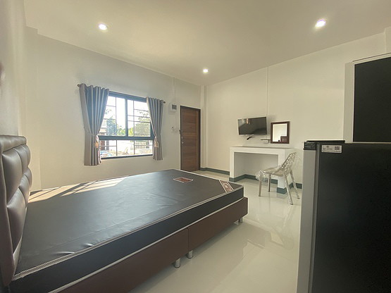 Condo — photo 1