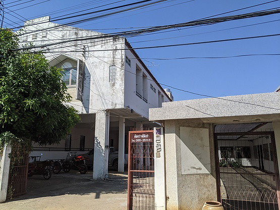 Condo — photo 2