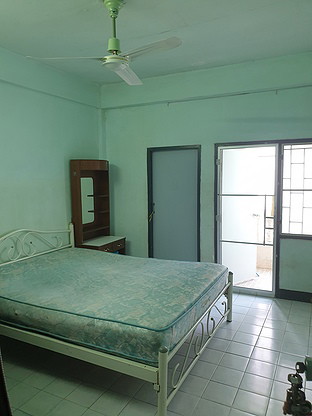 Condo · Huai Khwang, bangkok — photo 2