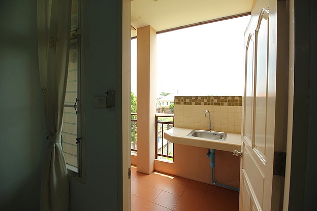 Condo — photo 5