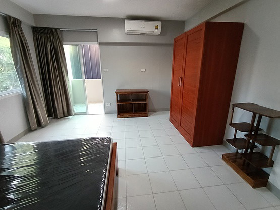 Condo · Khlong Toei, bangkok — photo 3