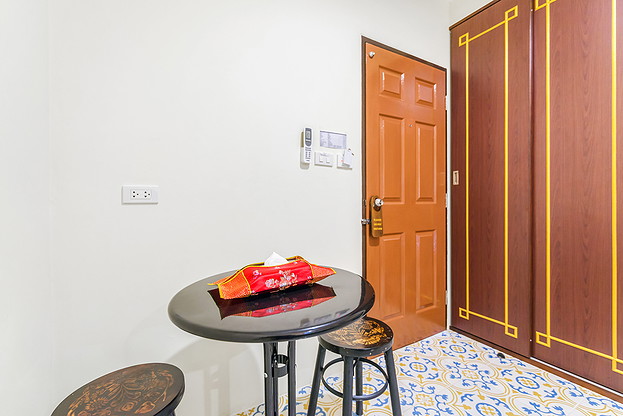 Le Hua Hotel