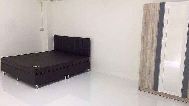 Condo — photo 2