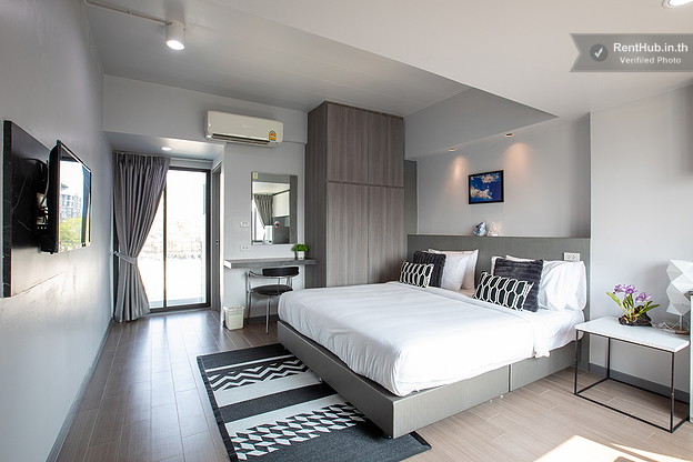 Condo · Phra Khanong, bangkok — photo 1