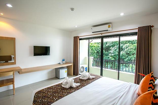 Condo — photo 3