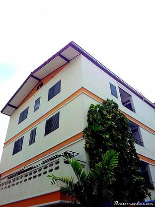 Condo · Wang Thonglang, bangkok — photo 1