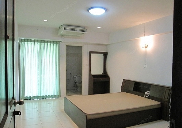 Condo · bangkok — photo 1
