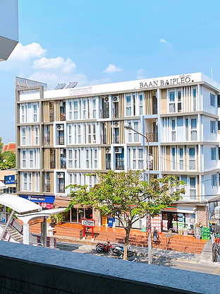 Condo · Thon Buri, bangkok — photo 1
