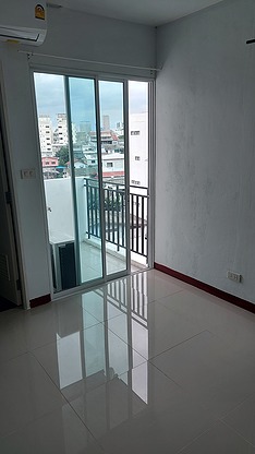 Condo · Din Daeng, bangkok — photo 2