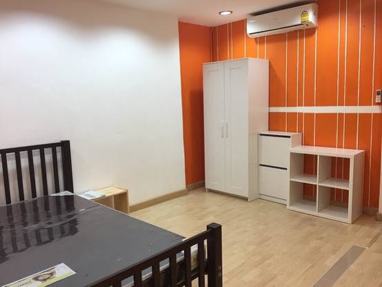Condo · Bang Rak, bangkok — photo 1