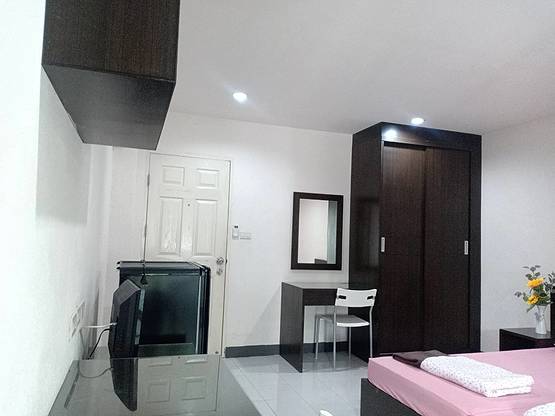 Condo — photo 2