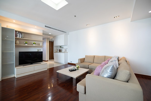 The Residence Sukhumvit 24 — photo 4