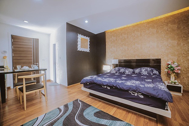 Condo — photo 3