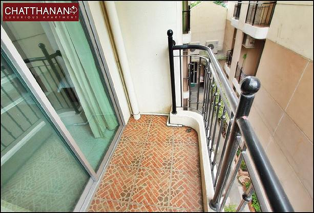 Condo — photo 3