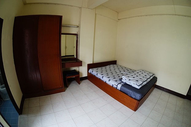 Condo · Huai Khwang, bangkok — photo 5
