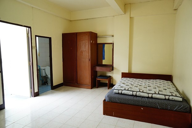Condo · Huai Khwang, bangkok — photo 4