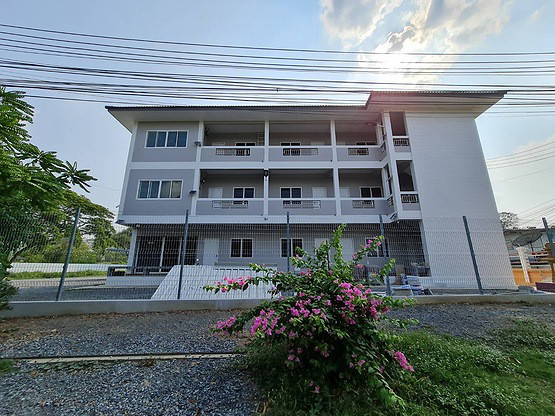 Condo — photo 1
