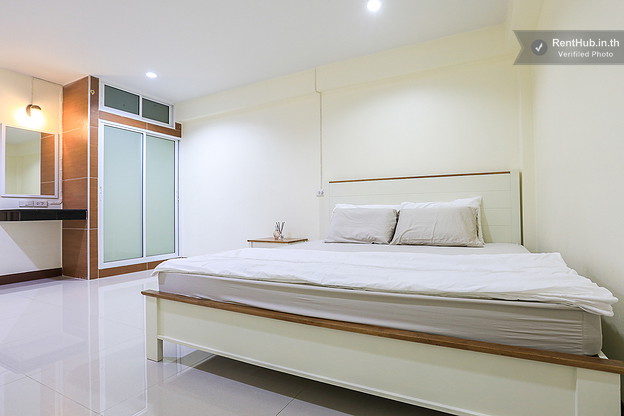 Condo · Phra Khanong, bangkok — photo 2