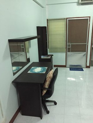 Condo · Bang Khun Thian, bangkok — photo 2