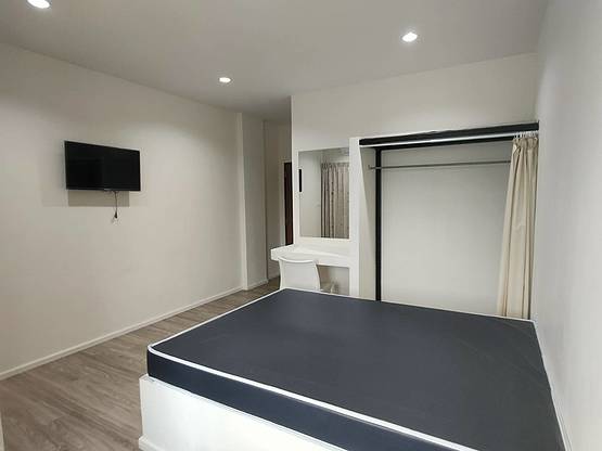 Condo — photo 3