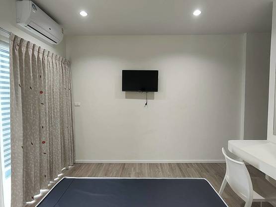 Condo — photo 2