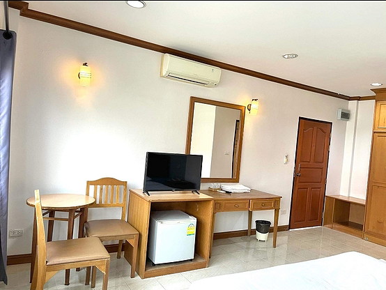 Condo — photo 2