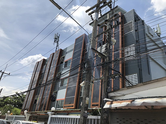 Condo — photo 1
