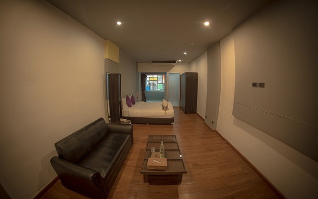 Condo · Thon Buri, bangkok — photo 2
