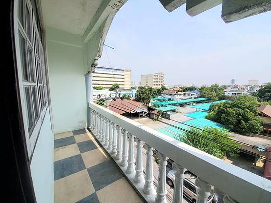 Condo · Bangkok Noi, bangkok — photo 4