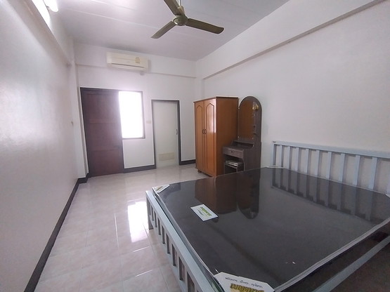 Condo — photo 3