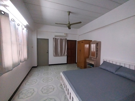 Condo — photo 2