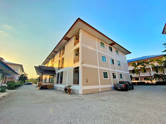 Condo · Bang Phli — photo 4