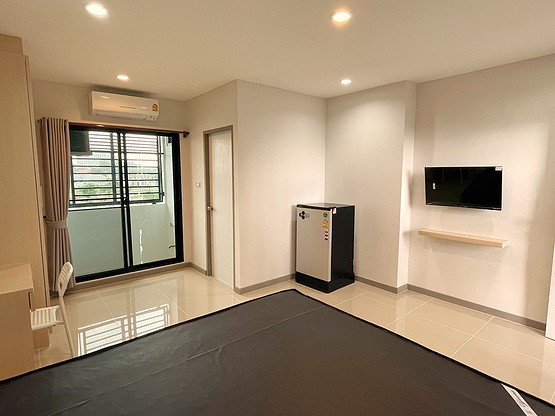 Condo — photo 4