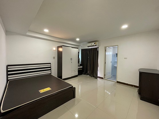 Condo · Bang Khun Thian, bangkok — photo 2