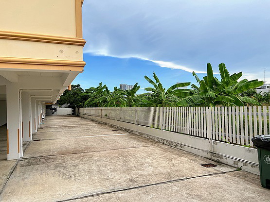 Condo · Bang Lamung, chon_buri — photo 5
