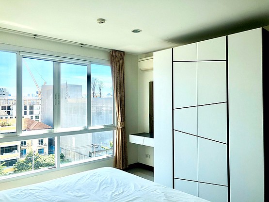 Condo · Sathon, bangkok — photo 2