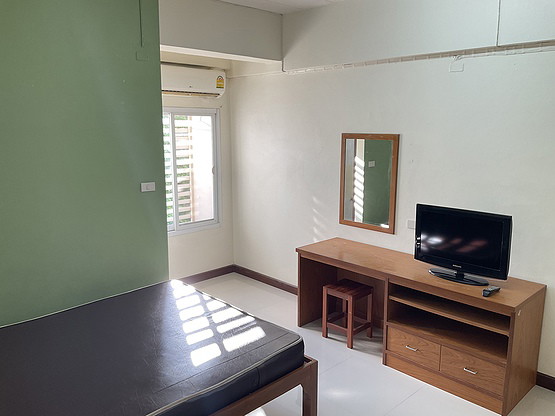 Condo — photo 3