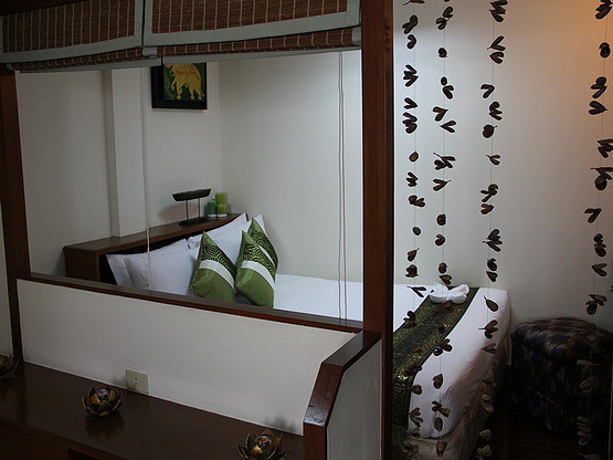 Condo · Sathon, bangkok — photo 2