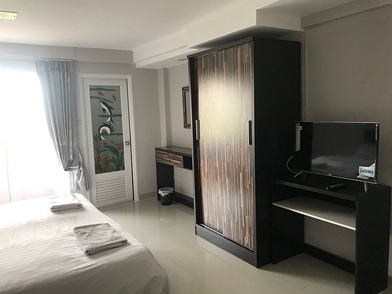 Condo · Mueang Samut Prakan — photo 1