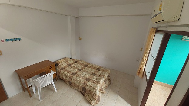 Condo — photo 2