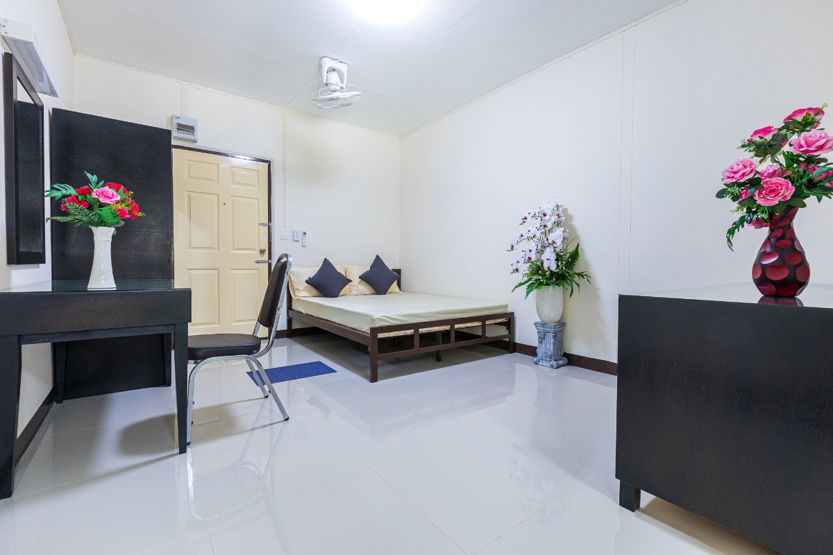 Condo — photo 3
