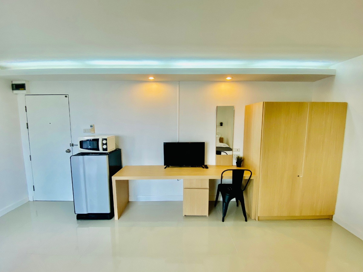 Condo · Khlong Toei, bangkok — photo 4
