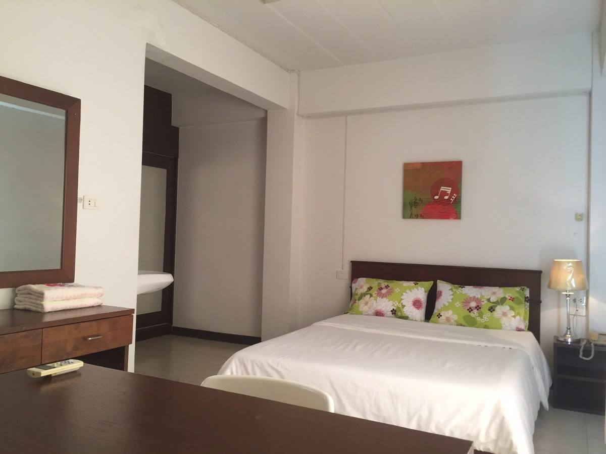 Condo · Saphan Sung, bangkok — photo 4