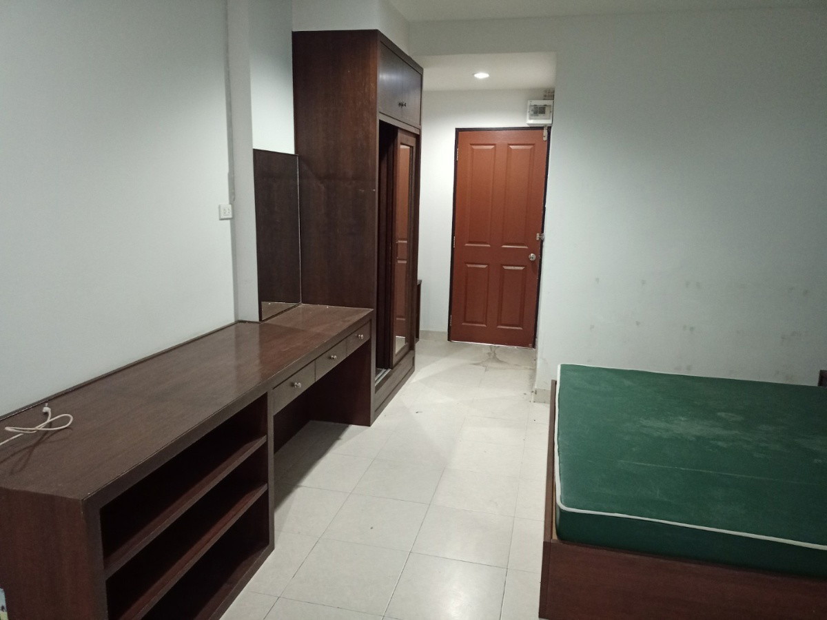 Condo · Mueang Chon Buri, chon_buri — photo 5