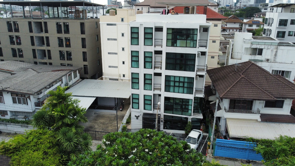 Condo · bangkok — photo 1