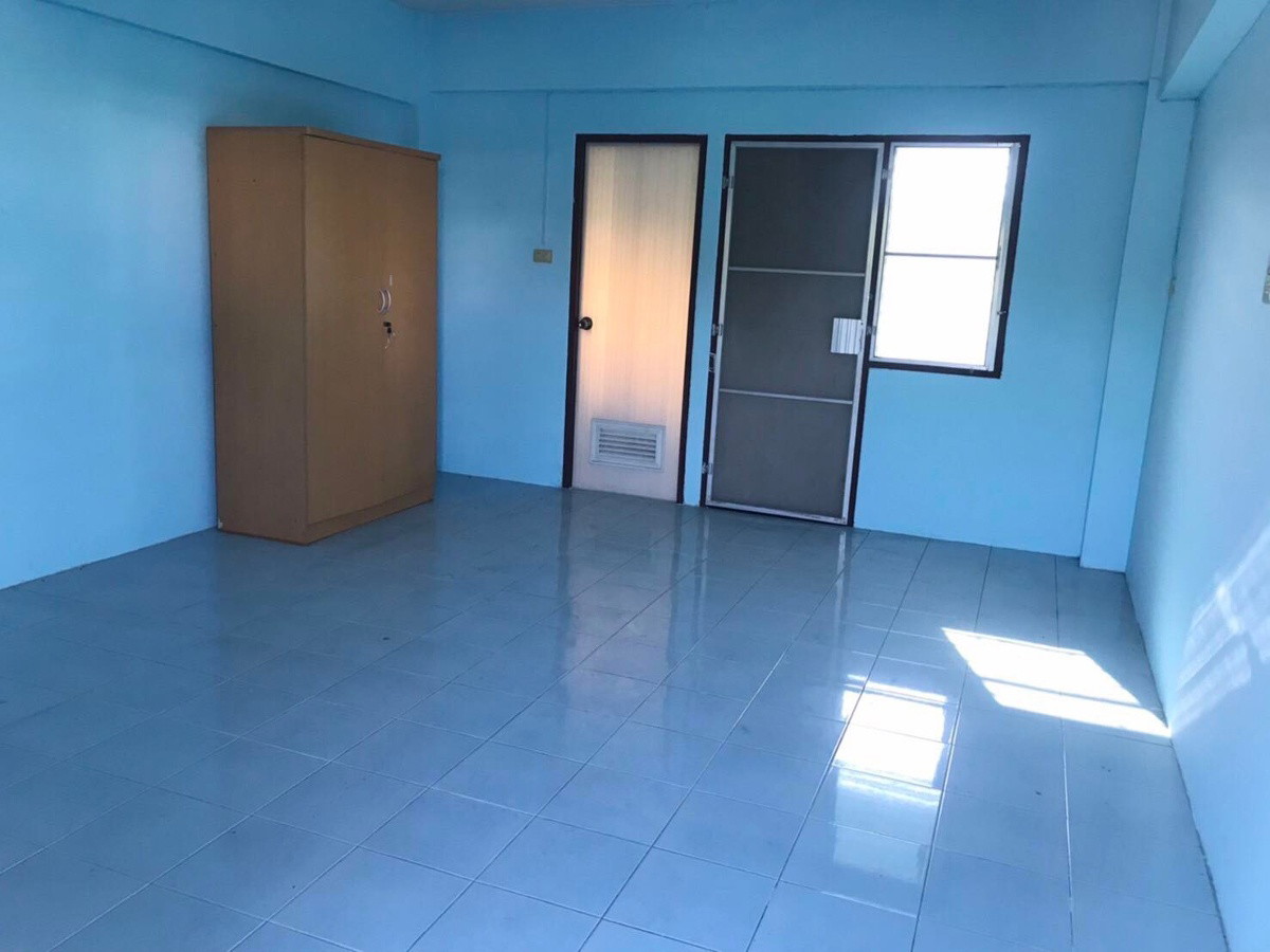 Condo · Mueang Chon Buri, chon_buri — photo 4
