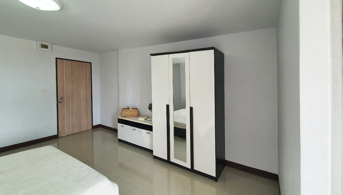 Condo · Bang Phli — photo 5