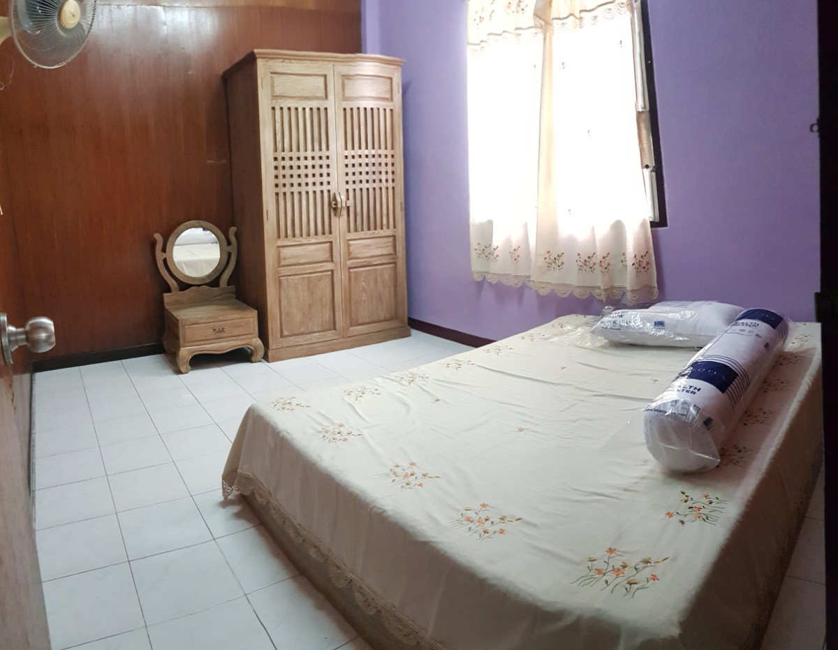 Condo · Bangkok Noi, bangkok — photo 1
