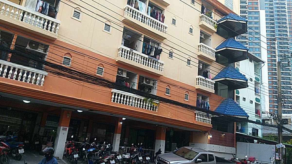 Condo · Huai Khwang, bangkok — photo 5